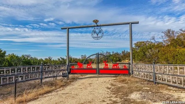 15019 County Road 310, Rocksprings, TX 78880 - #3