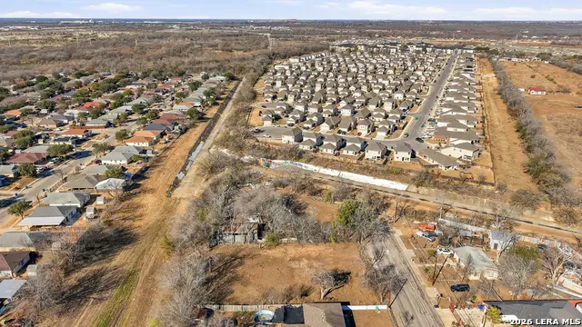 522 Vincent St, San Antonio, TX 78211 - #3