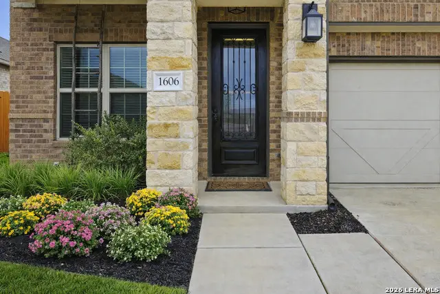 1606 Couser, New Braunfels, TX 78132 - Image #2
