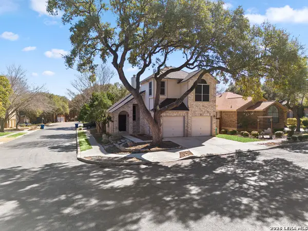 8814 Lost Arbor Cir, San Antonio, TX 78240