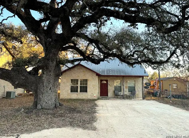 714 Houston, Pleasanton, TX 78064 - #2