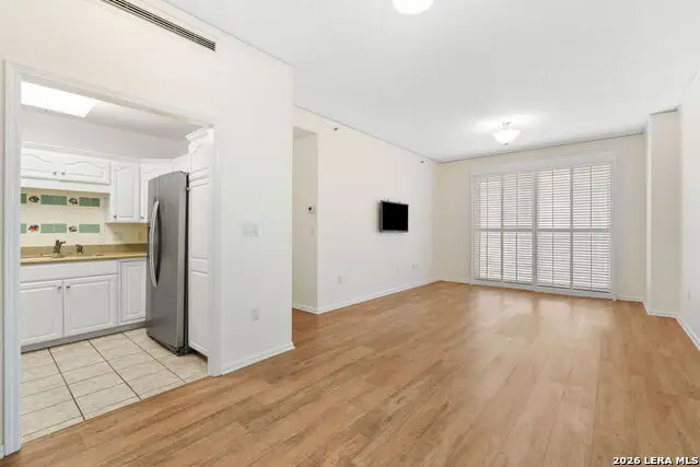 1 Towers Park Ln #1810, San Antonio, TX 78209 - Image #1