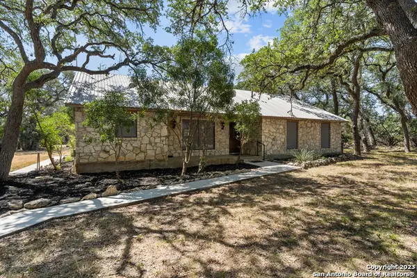 1657 Acacia Pkwy, Spring Branch, TX 78070