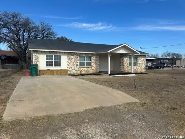 715 Walnut, Jourdanton, TX 78026