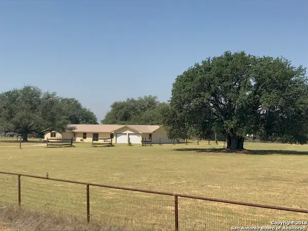 60 Wisdom, Pleasanton, TX 78064