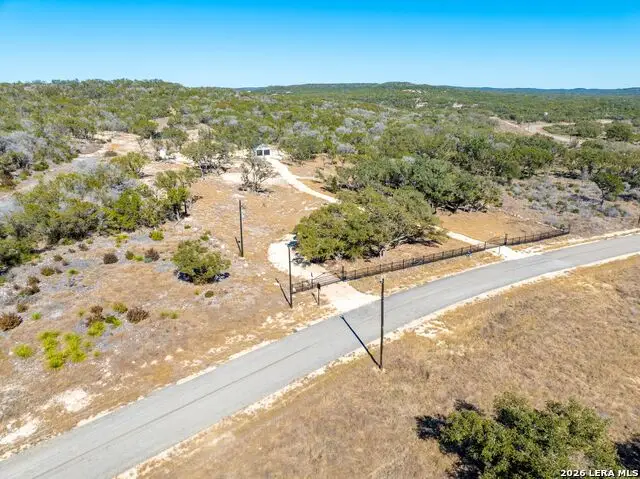 174 Crescent Ridge, Hondo, TX 78009 - #2