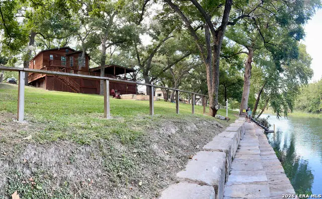 1806 Ponderosa, New Braunfels, TX 78132 - Image #2