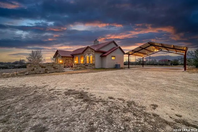 241 Marsh, Uvalde, TX 78801 - #2