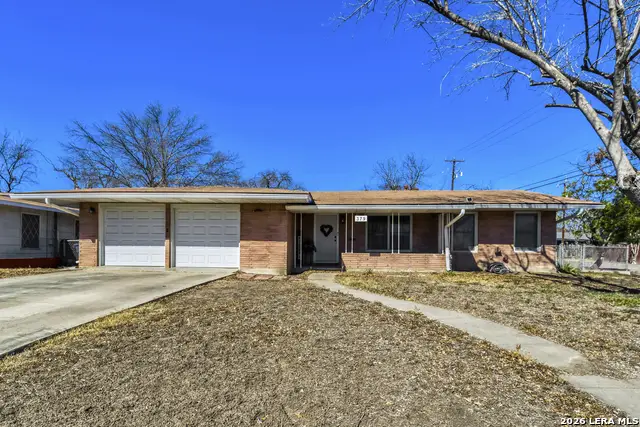 379 Pinewood, San Antonio, TX 78216 - Image #2