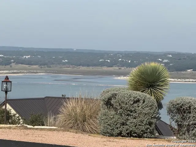 523 Oak Shores Dr, Canyon Lake, TX 78133 - #1