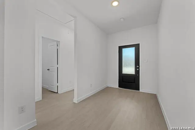 1935 Longspur Cv, New Braunfels, TX 78130 - Image #3