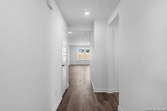 943 Bluegrass Pt, New Braunfels, TX 78130 - Image #3