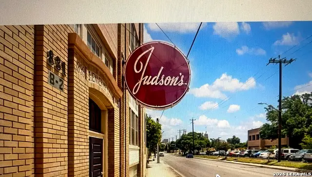 831 Flores #2212, San Antonio, TX 78204 - #1