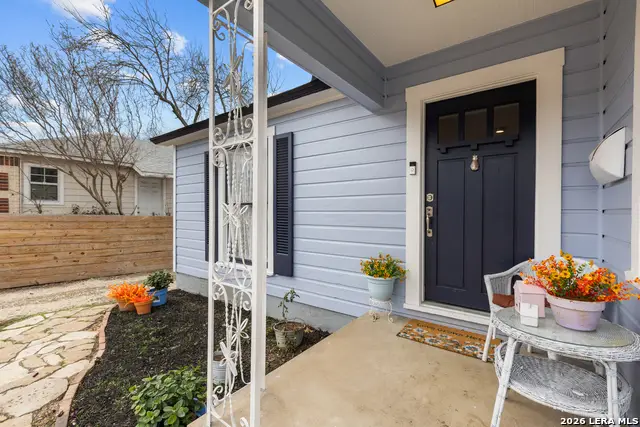 2006 W Woodlawn Ave, San Antonio, TX 78201 - #3