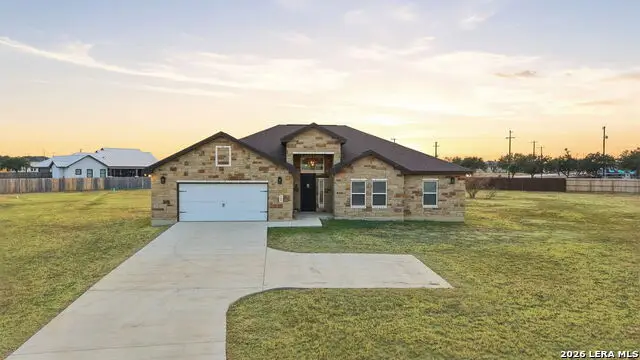 100 W Short Meadow, Lytle, TX 78052 - #1