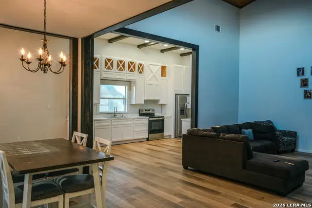 108 S Bluebonnet, Uvalde, TX 78801 - #3