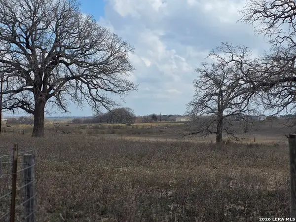 132 Santa Gertrudis, Sutherland Springs, TX 78161