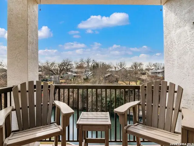 401 W Lincoln St #A208, New Braunfels, TX 78130 - #1
