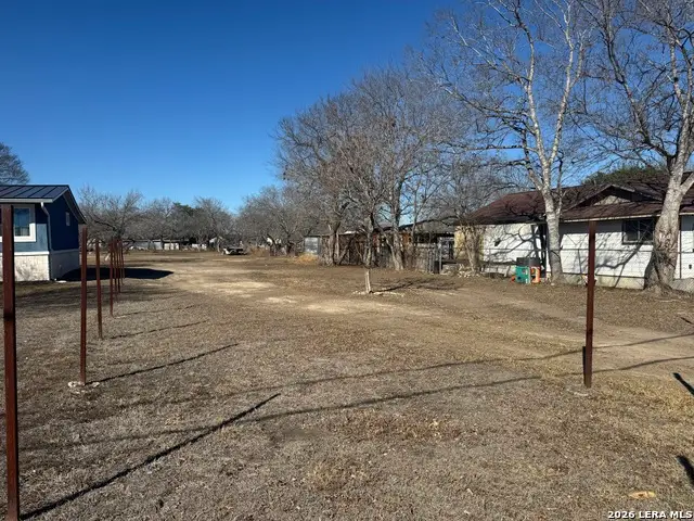 831 W Villaret, San Antonio, TX 78224 - #1