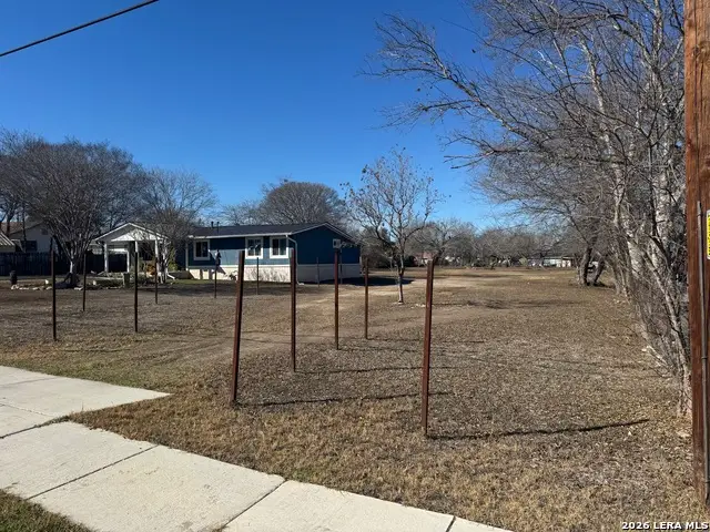 831 W Villaret, San Antonio, TX 78224 - #3