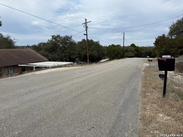 2192 Waterfront Park Dr, Canyon Lake, TX 78133 - #2