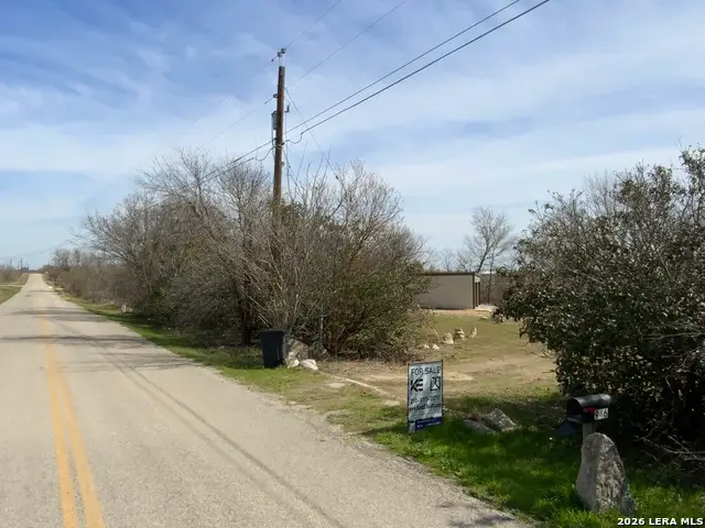 946 Country Lane, Marion, TX 78124 - #2