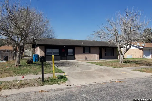 1203 Yosemite, Beeville, TX 78102 - #3