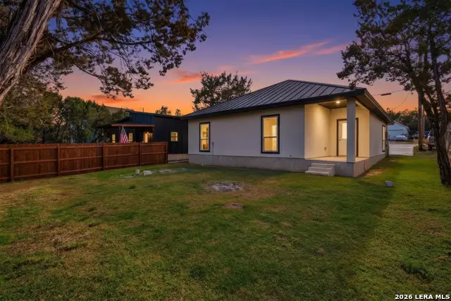 1224 Blueridge Dr, Canyon Lake, TX 78133 - #2