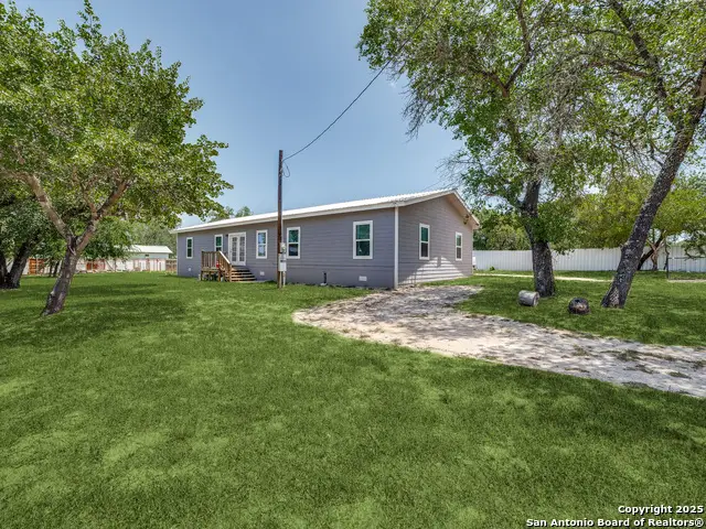 22806 Shady Forest Dr, Elmendorf, TX 78112 - #1