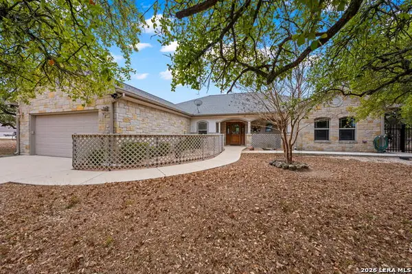 225 Skye Dr, Kerrville, TX 78028