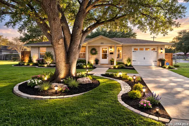 1215 W Crockett, Beeville, TX 78102 - #1