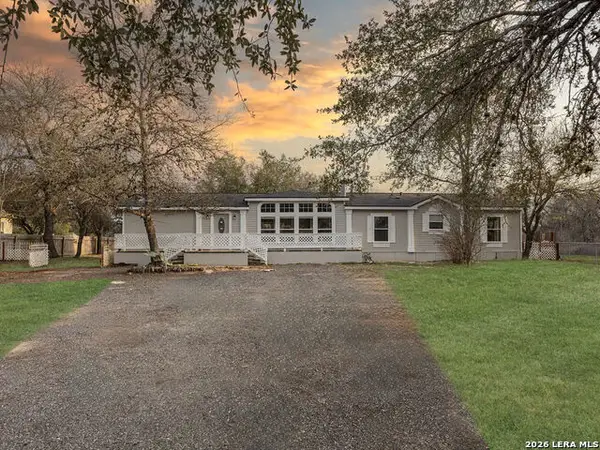 3938 Cannon Wood, Elmendorf, TX 78112