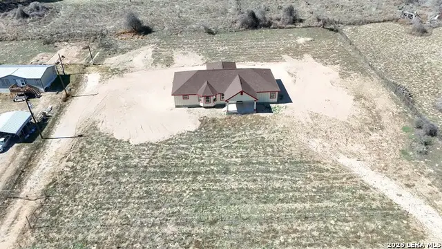 618 Cr 124, Floresville, TX 78114 - #2