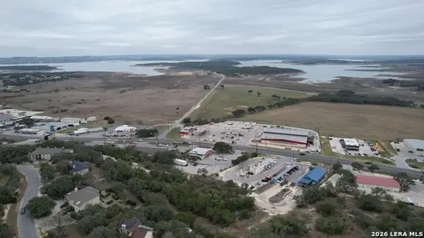 1061 Cougar, Canyon Lake, TX 78133