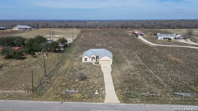 200 Lakeview Cir, La Vernia, TX 78121 - #3