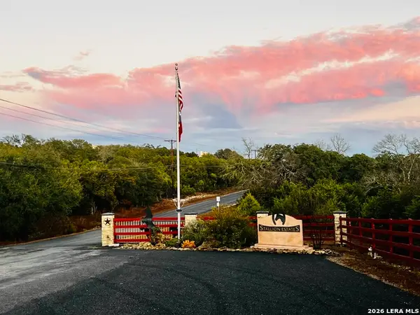 451 N Stallion Estates, Spring Branch, TX 78070