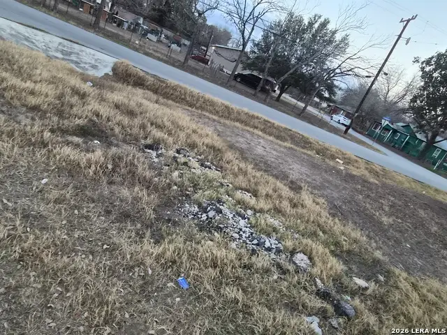 10231 Commerce, Atascosa, TX 78002 - #1