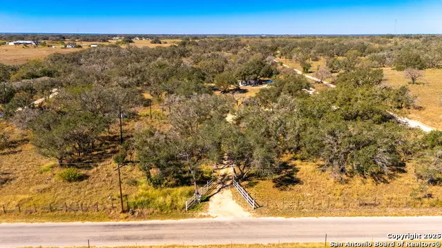 1742 County Road 777, Devine, TX 78016 - #1