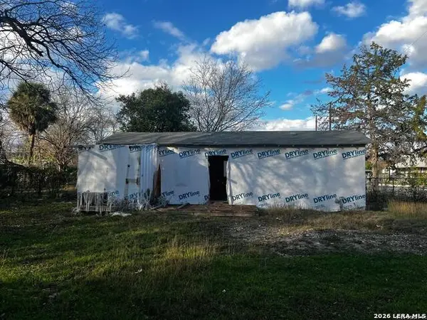 307 S San Bernardo, San Antonio, TX 78237