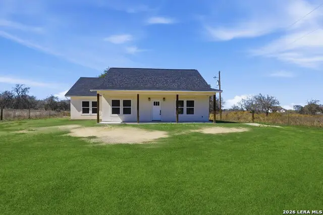 374 County Road 124, Floresville, TX 78114 - #3