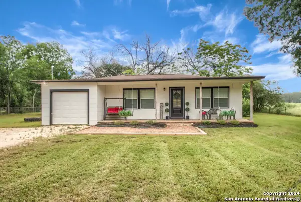 1382 River Rd, New Braunfels, TX 78132