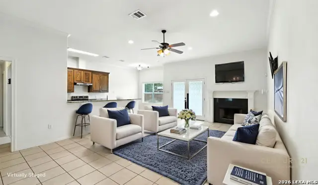 637 Topaz, Seguin, TX 78155 - #1