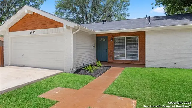 5815 Freemans Farm St, San Antonio, TX 78233 - #2