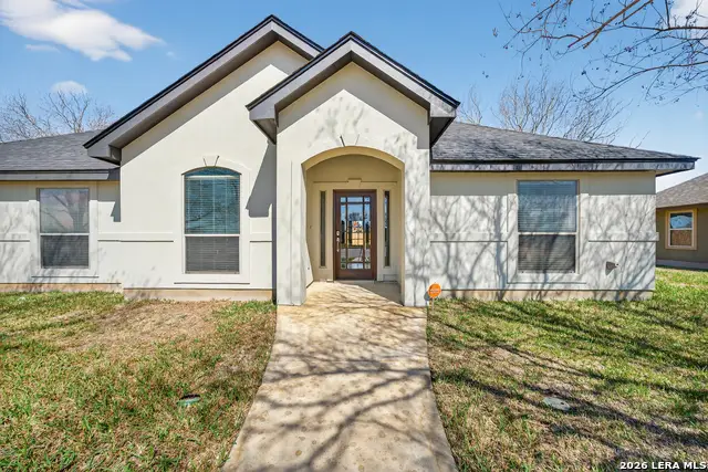 1768 Stonehaven, Pleasanton, TX 78064 - #2