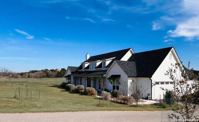 450 Lucky Rdg, Bandera, TX 78003 - #2