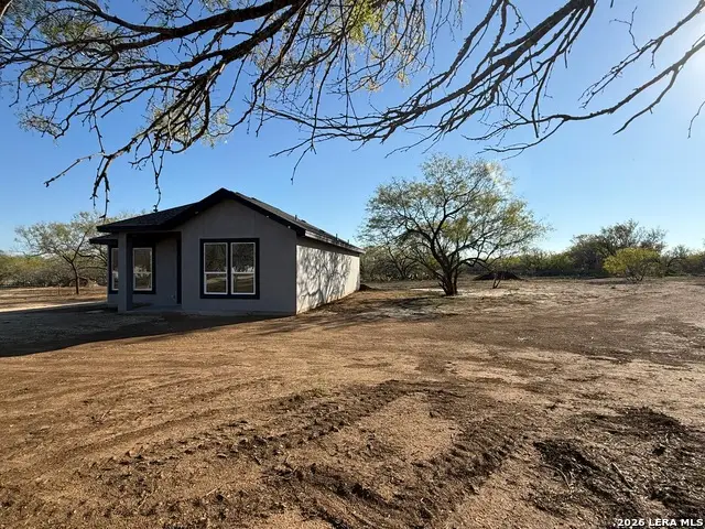 1450 Corgey Rd., Pleasanton, TX 78064 - #2