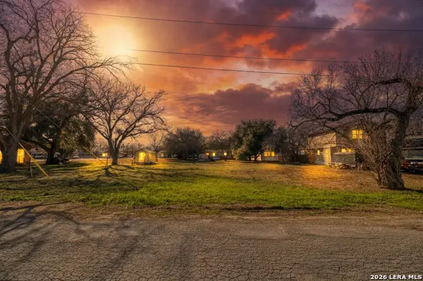 0 Ave G, Hondo, TX 78861