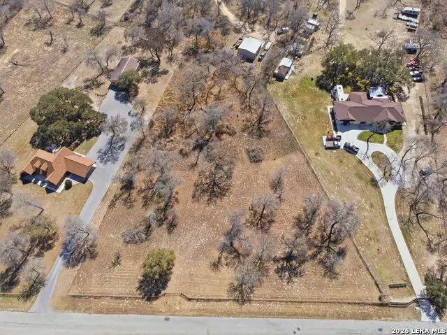 182 E County Rd 6868, Natalia, TX 78059 - #2