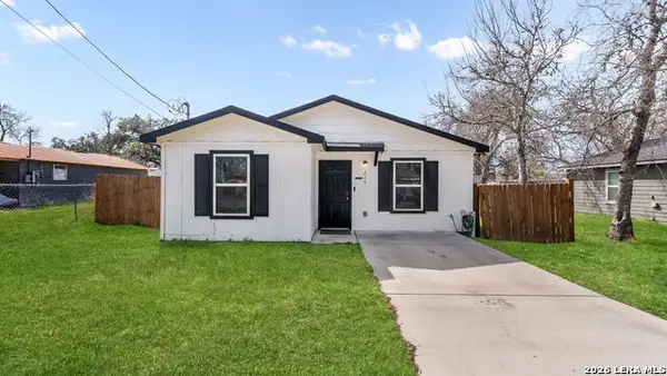 225 Virginia, Pleasanton, TX 78064