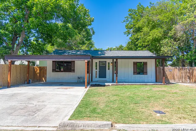 159 S Hackberry Avenue, New Braunfels, TX 78130 - #3